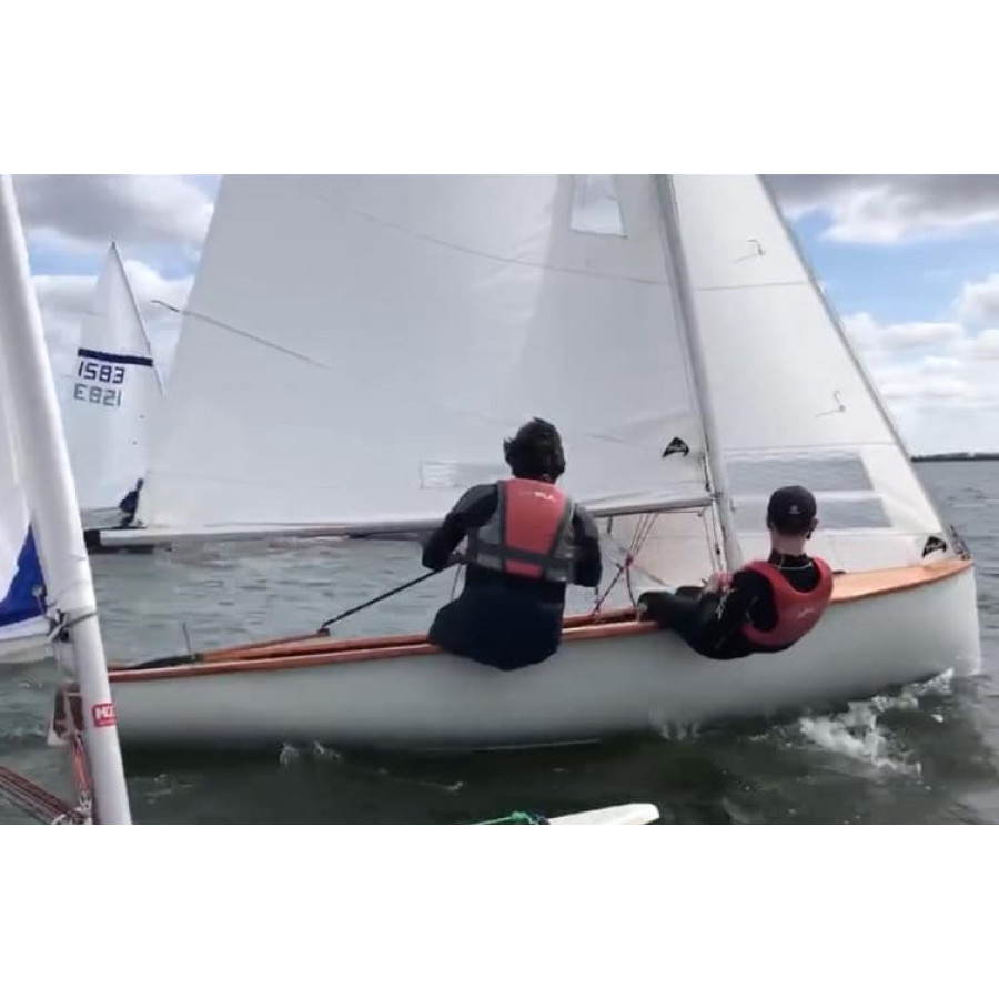 Albacore Dinghy Sail Number 6520