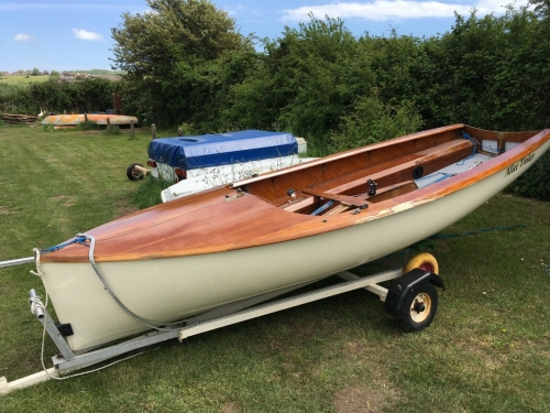 Albacore Dinghy Sail Number 6811